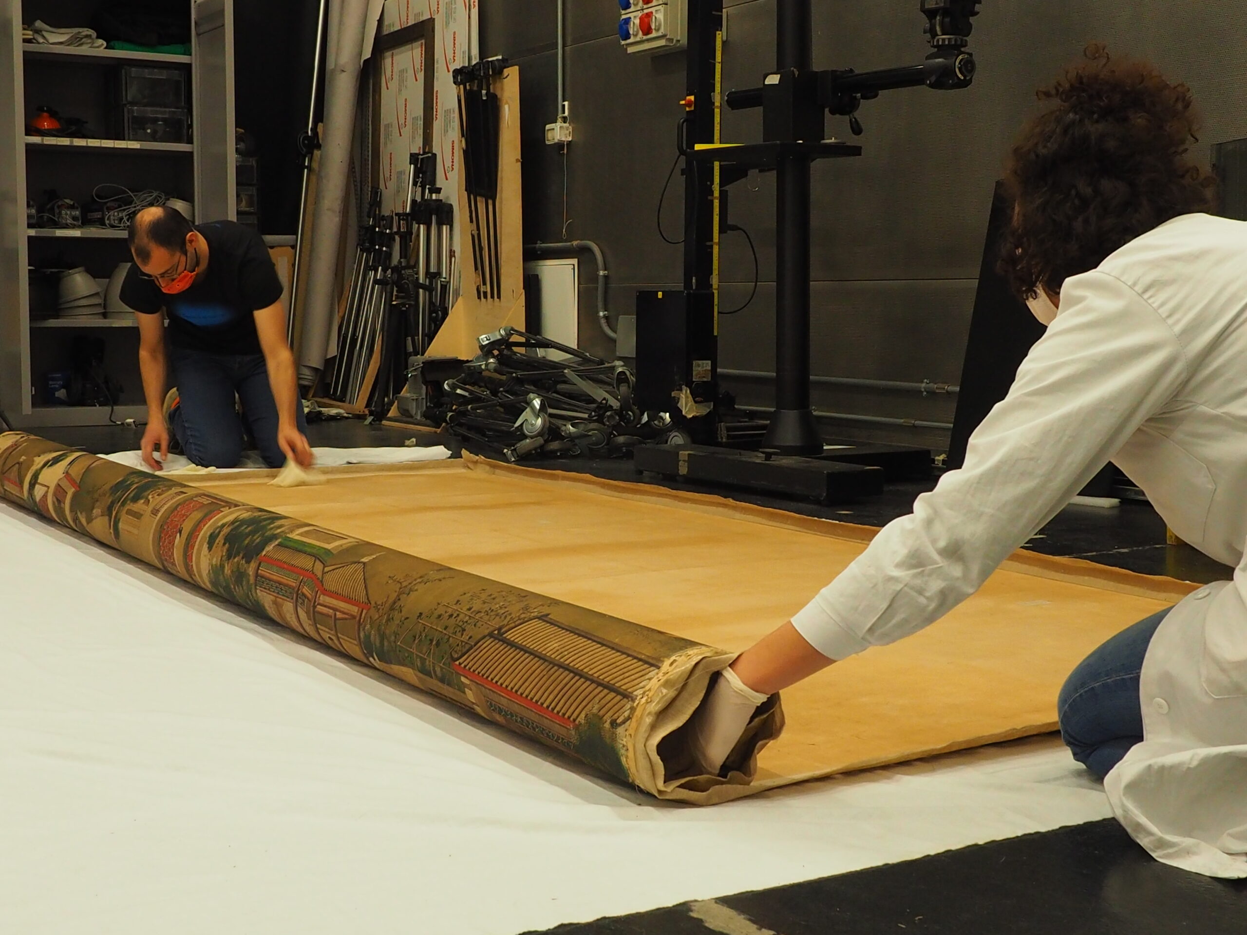 OLYMPUS DIGITAL ROOM